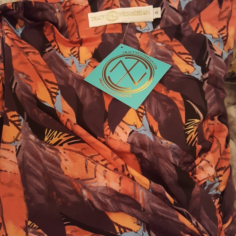 Feather Print Dress - Picture 3 of 3